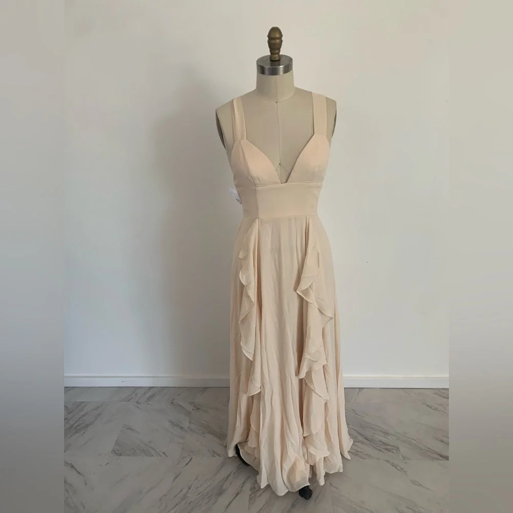 Fame and Partners- maxi dress with ruffles - Picture 2 of 5